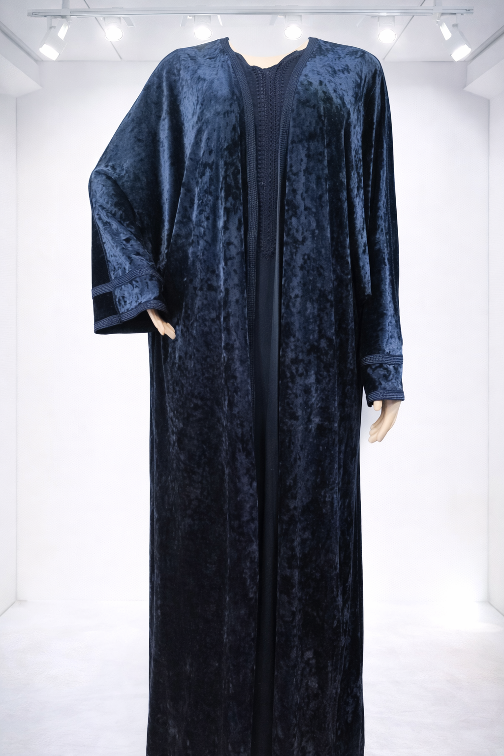 كيمونو مخمل كحلي مع قفطان أنيق (2 Pieces)