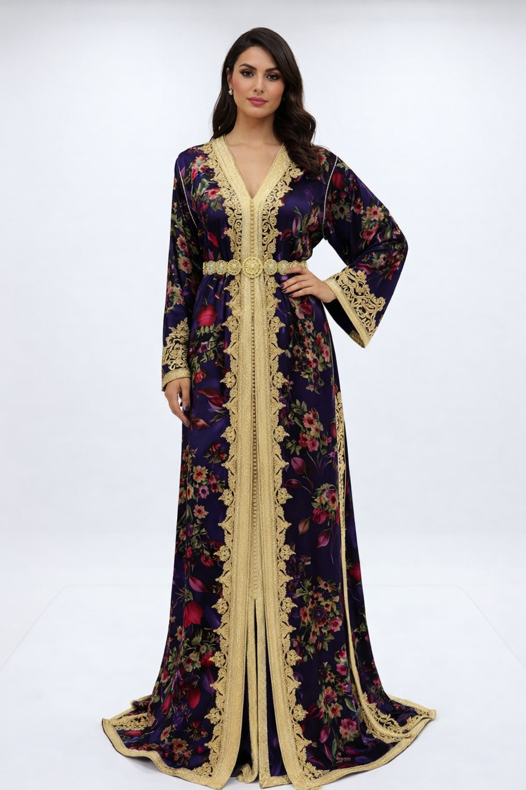 قفطان "ليالي المنارة" من الموبرة الراقية بنقوش ملكية