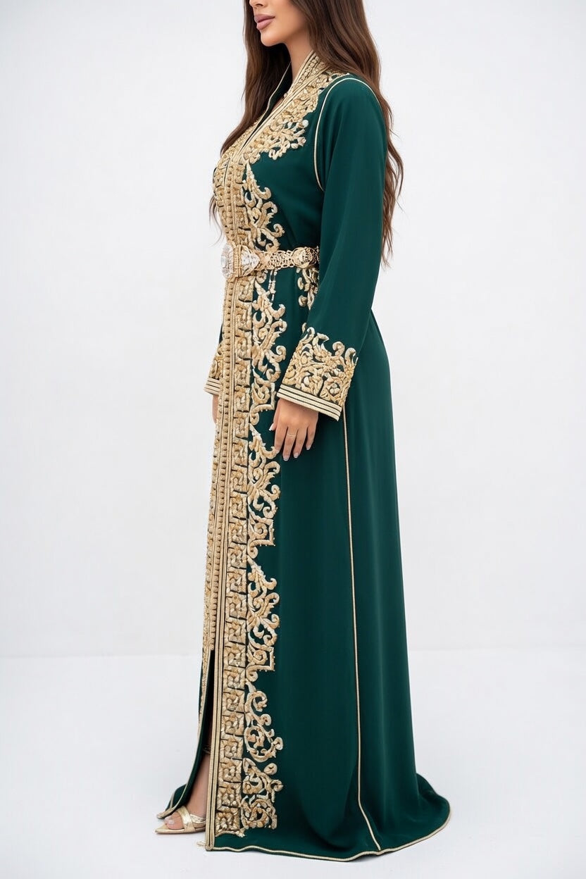 قفطان أخضر ملكي بتطريز ذهبي فاخر