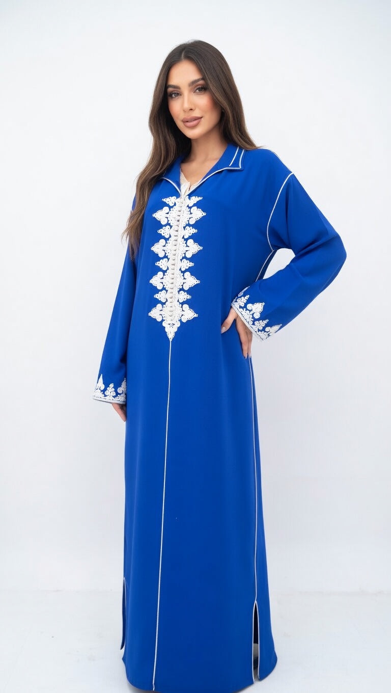 جلابة ملكية زرقاء بتطريز راقي