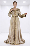 قفطان "نور المنارة" من الموبرة الذهبية بترصيع الياقوت