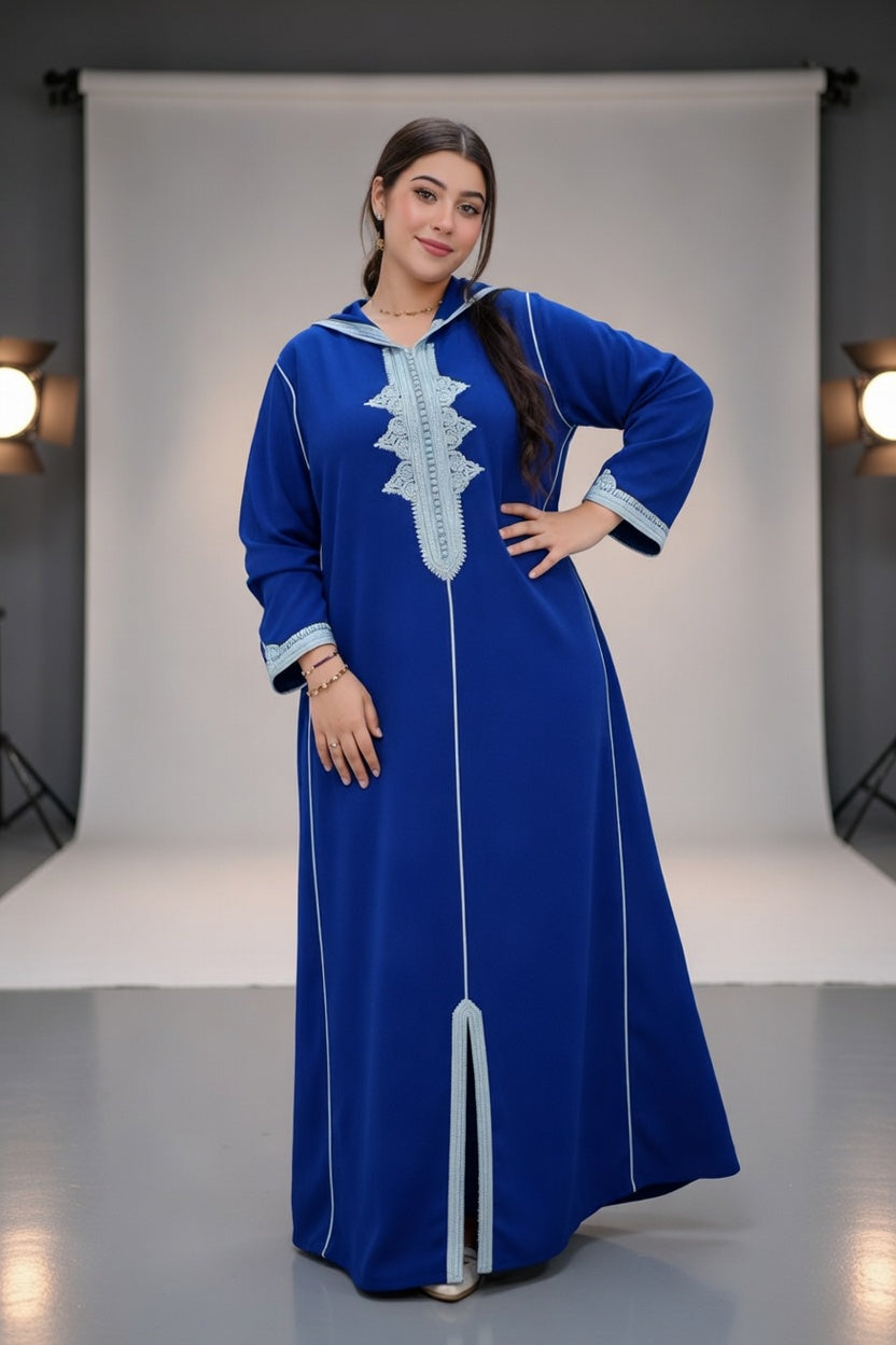 جلابة زرقاء ملكية بتطريز سماوي أنيق