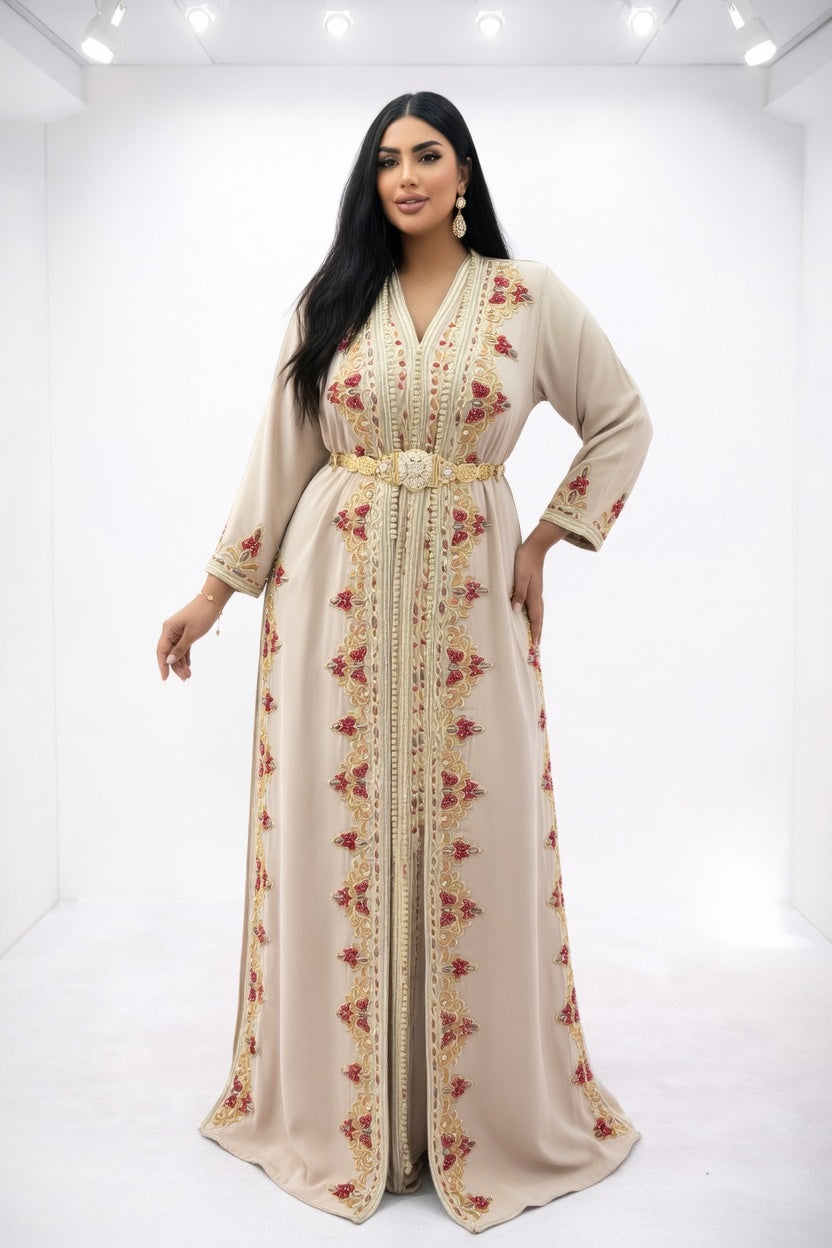 تكشيطة بيج فاخرة بتطريز ذهبي ولمسات وردية