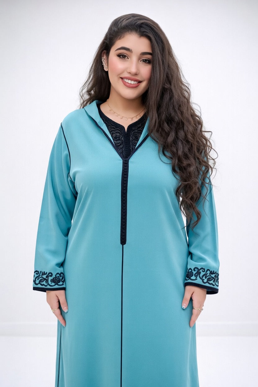 جلابة عصرية بلون فيروزي بتصميم أنيق ولمسة تقليدية