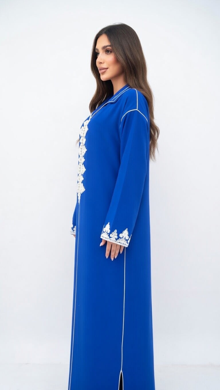 جلابة ملكية زرقاء بتطريز راقي