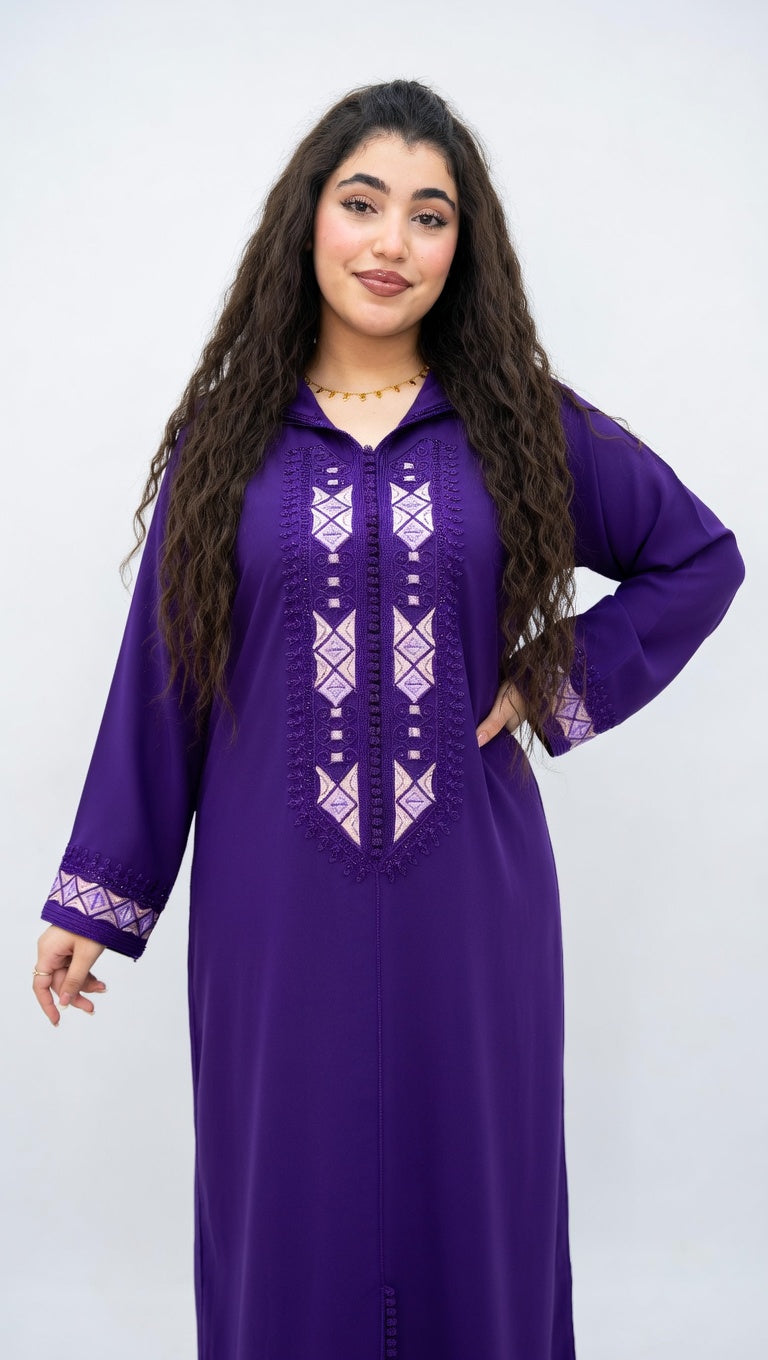 جلابة "فيروز المنارة" الراقية بتطريز ذهبي وشغل المعلم