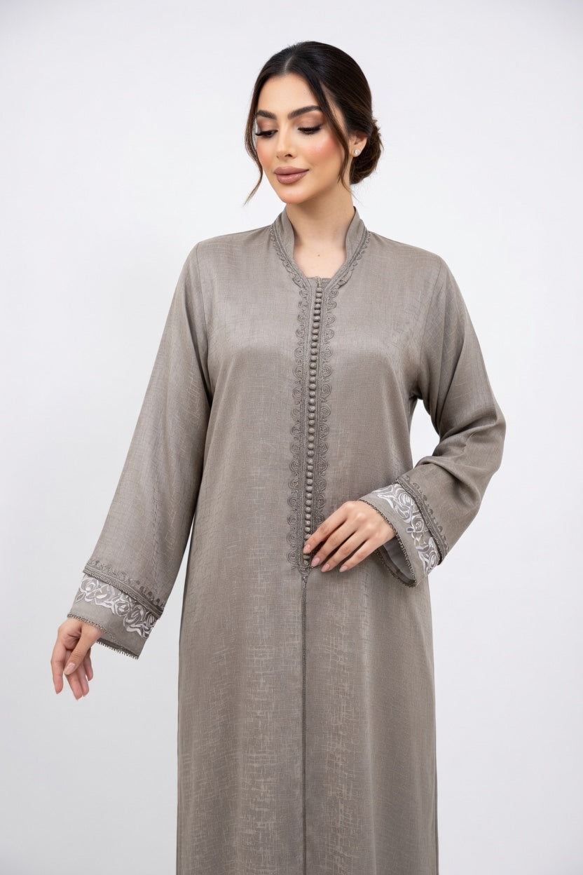 جلابة أنيقة بخدمة تقليدية راقية