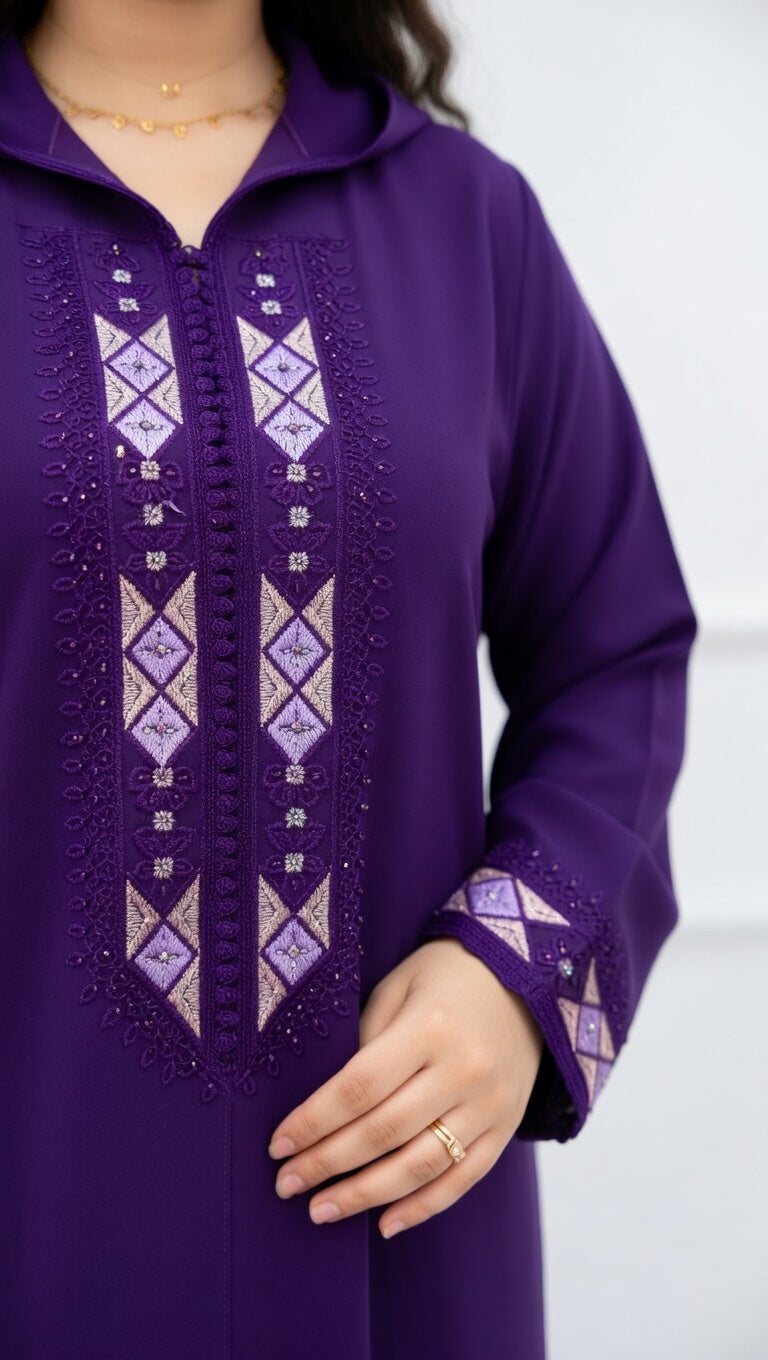 جلابة "فيروز المنارة" الراقية بتطريز ذهبي وشغل المعلم