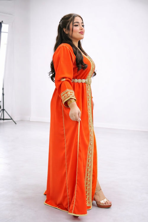 تكشيطة برتقالية فخمة بتطريز ذهبي ملكي