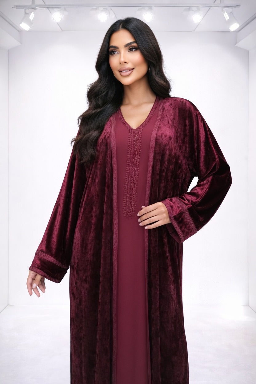 كيمونو مخملي فاخر مع قفطان ديالو – لون عنابي أنيق
