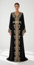 قفطان "جوهرة المنارة" الأسود الملكي المطرز بالذهب