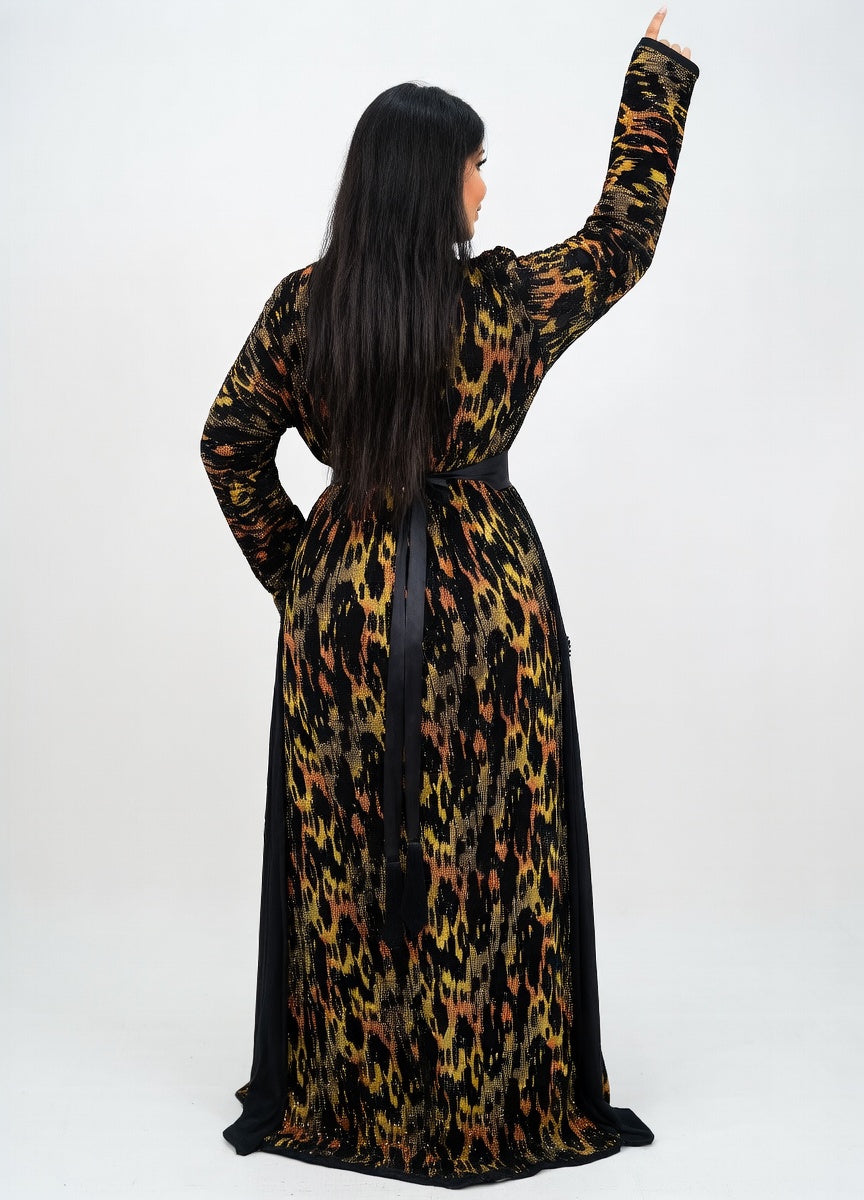 تكشيطة فخمة بنقشة أنيقة مع حزام أسود راقي