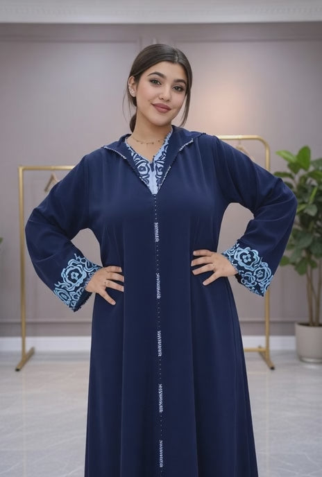 جلابة زرقاء داكنة بتطريز سماوي أنيق – أناقة مغربية عصرية
