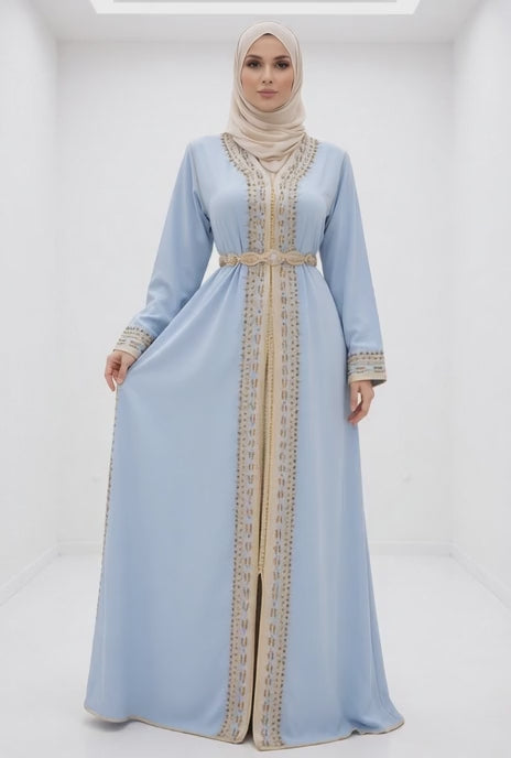 قفطان "سماء المنارة" الأزرق السماوي بتطريز لؤلؤي ناعم